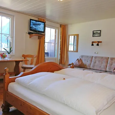 Ahorn Apartment Mittelberg