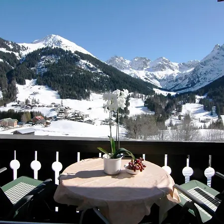 Ahorn Apartment Mittelberg